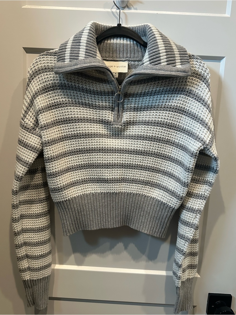 Sage & Stone sweater small